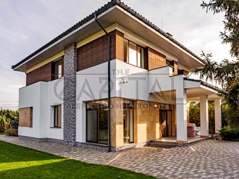 будинок за адресою смт. Козин, Анатолія Солов'яненка вул., 242