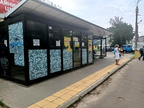 комерційна за адресою Дмитрівська вул., 3