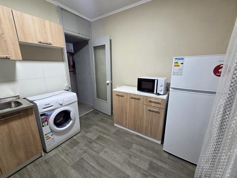 квартира за адресою Зодчих вул., 68/2