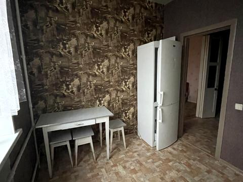 квартира по адресу Независимой Украины ул. (40 лет Советской Украины), 90