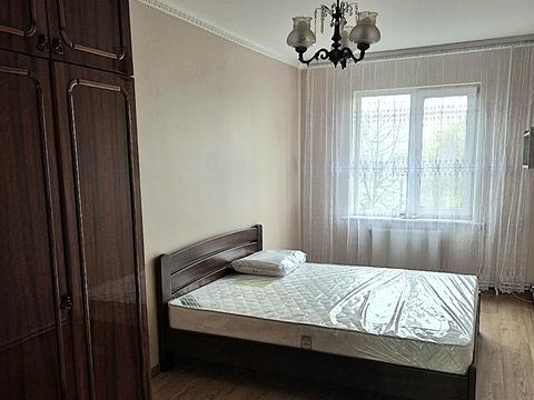 квартира за адресою Гната Хоткевича вул., 52/1