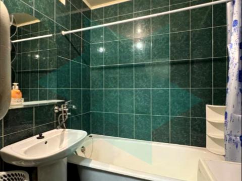 квартира за адресою Героїв просп., 25