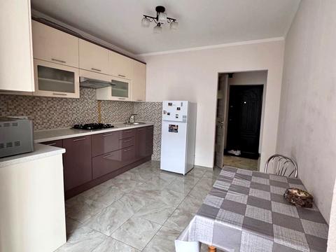 квартира за адресою Андрія Мельника вул., 10