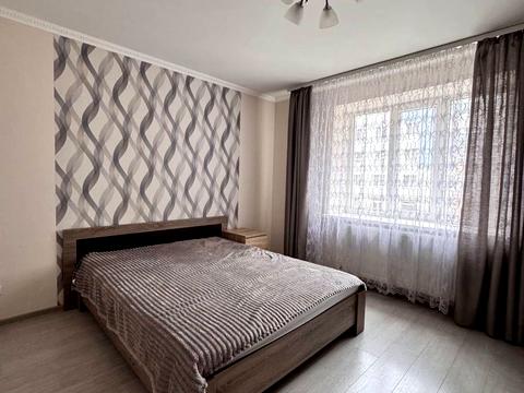 квартира за адресою Андрія Мельника вул., 10