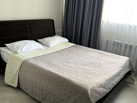 комерційна за адресою Перемоги вул., 1