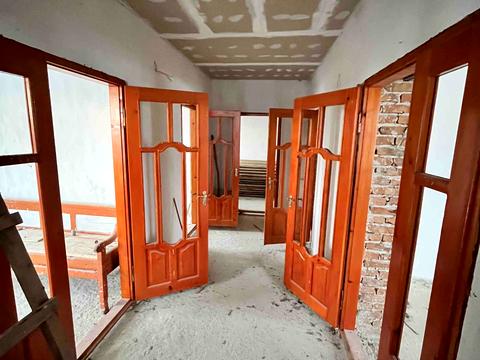 дом по адресу Хмельницького