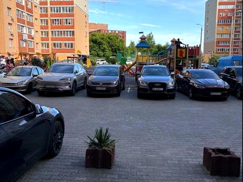 квартира по адресу Лісогринівецька ул., 10/1