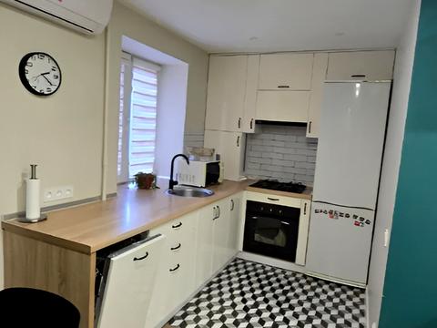 квартира за адресою Богдана Хмельницького просп. (Героїв Сталінграда), 29