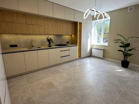 будинок за адресою Давидчука вул., 1