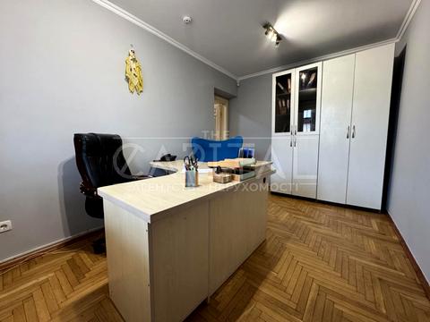 комерційна за адресою Олекси Тихого вул. (Виборзька), 94