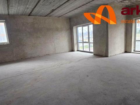 комерційна за адресою Горбачевського вул., 14