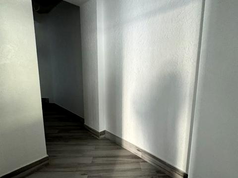 комерційна за адресою Приозерна вул., 34