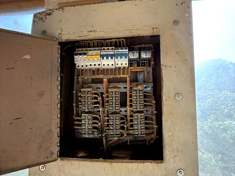 коммерческая по адресу Лаврищева ул., 111