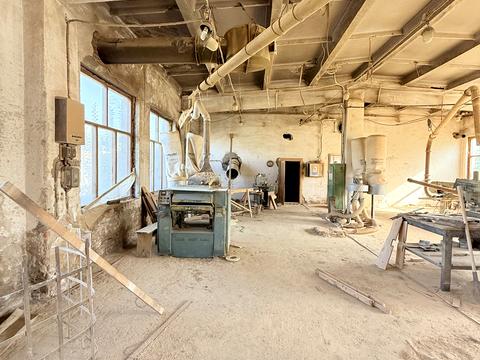 коммерческая по адресу Лаврищева ул., 111