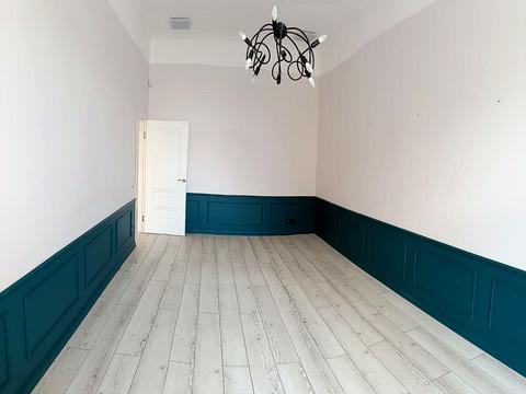 комерційна за адресою Велика Васильківська вул. (Червоноармійська), 21-А