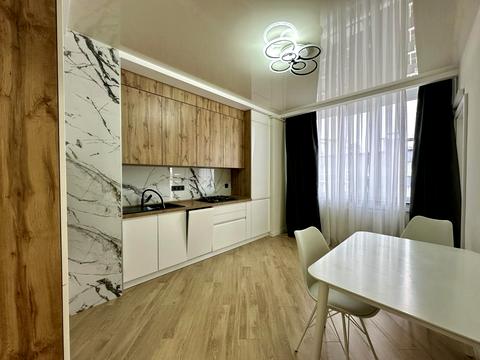 квартира за адресою Героїв Майдану вул. (Червоноармійська), 192