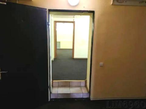 комерційна за адресою Левка Лук'яненка вул. (Маршала Тимошенка), 19