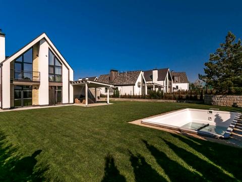 дом по адресу Острозького Костянтина