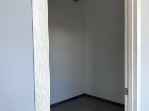 комерційна за адресою Різдвяна вул. (Енгельса), 29б