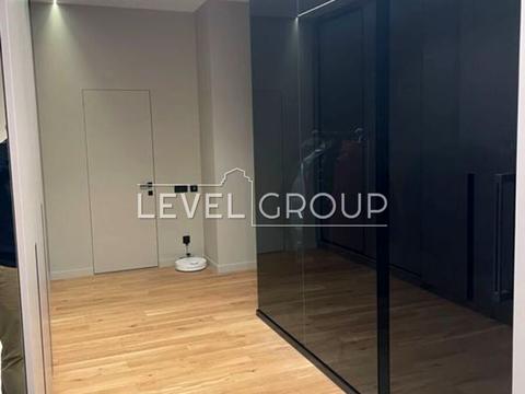 квартира за адресою Дніпровська набережна вул., 14