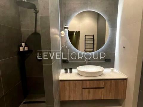 квартира за адресою Дніпровська набережна вул., 14