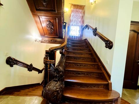 будинок за адресою Андрія Малишка вул. (Льва Толстого)