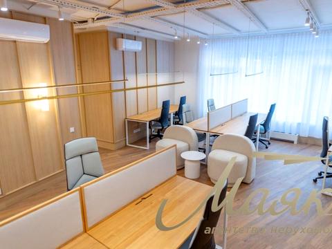 комерційна за адресою Буслівська вул., 12