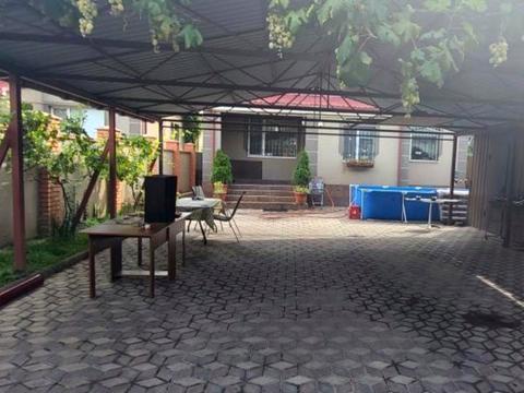 будинок за адресою Горизонтальна вул., 49