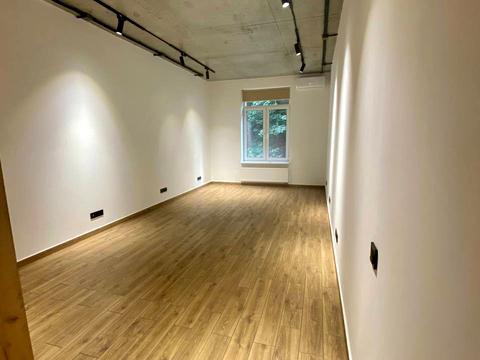 коммерческая по адресу Дегтярная ул., 29