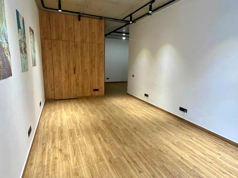 коммерческая по адресу Детярна, 29