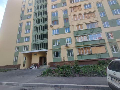 квартира за адресою Наталії Ужвій вул., 64