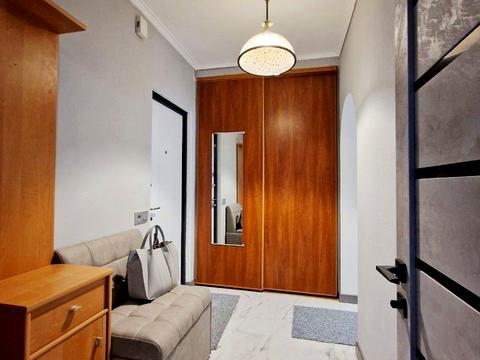 квартира за адресою Леоніда Бикова бульв., 10