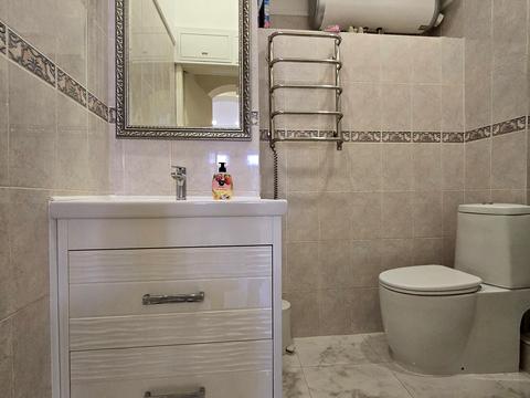 комерційна за адресою Панаса Мирного вул., 9