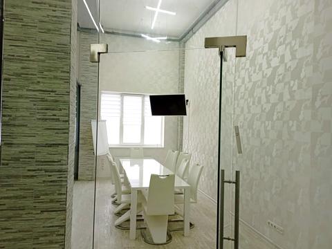 комерційна за адресою Київ, Васильківська вул., 30