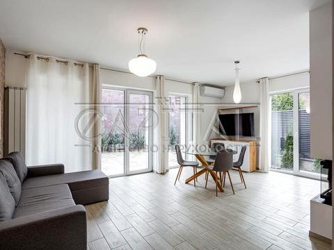 будинок за адресою 12-та лінія вул.