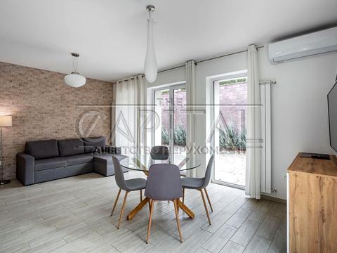 будинок за адресою 12-та лінія вул.