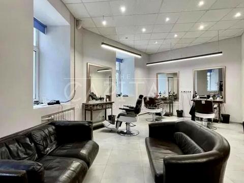 комерційна за адресою Михайлівська вул., 1