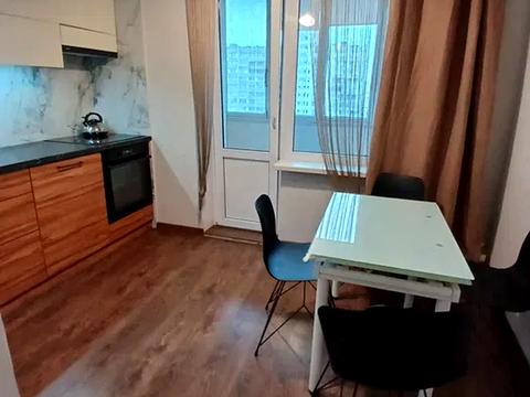 квартира по адресу Ларисы Руденко ул., 5