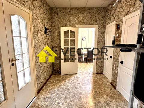 квартира за адресою Івана Нечуя-Левицького вул., 3