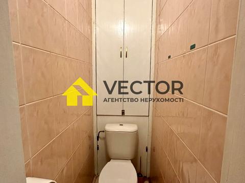 квартира за адресою Івана Нечуя-Левицького вул., 3