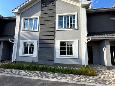 будинок за адресою Революції