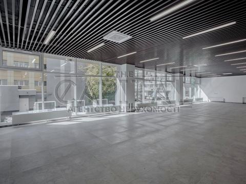 комерційна за адресою Лєскова вул., 9