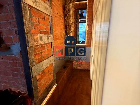 комерційна за адресою Конституції, 2