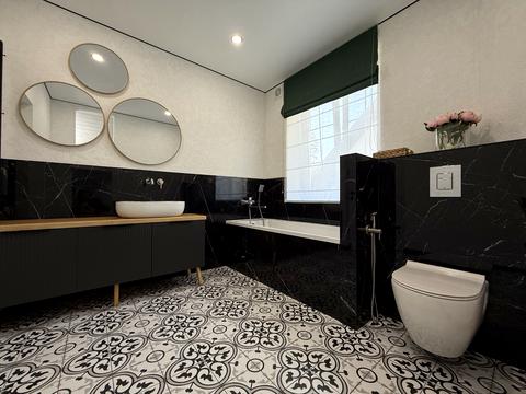 будинок за адресою Революції