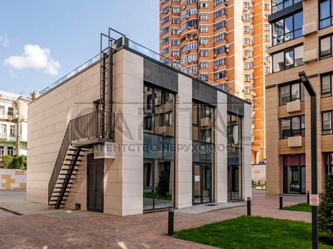 комерційна за адресою Бульварно-Кудрявська вул. (Воровського), 15