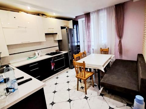 квартира за адресою Академіка Лебедєва вул., 1/5