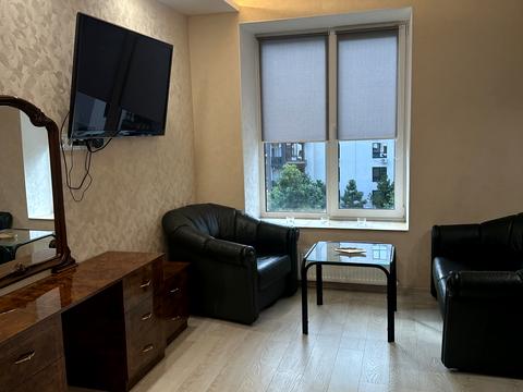 квартира за адресою Героїв Небесної Сотні просп., 18/8