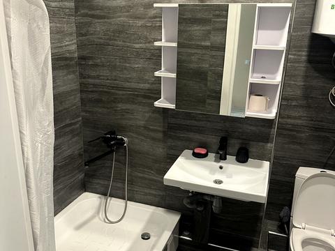 квартира за адресою Героїв Небесної Сотні просп., 18/8