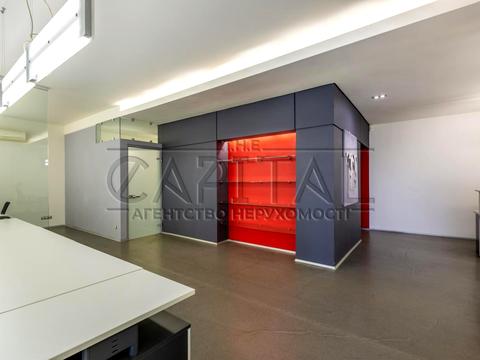 комерційна за адресою Саксаганського вул., 80