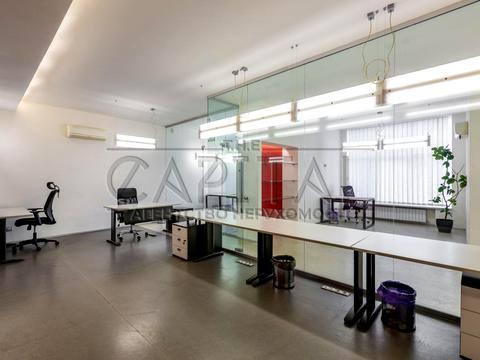 комерційна за адресою Саксаганського вул., 80